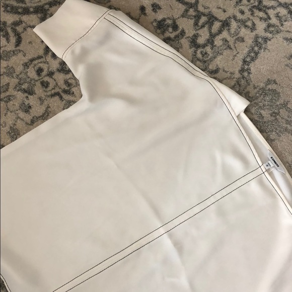 Top - Picture 3 of 5